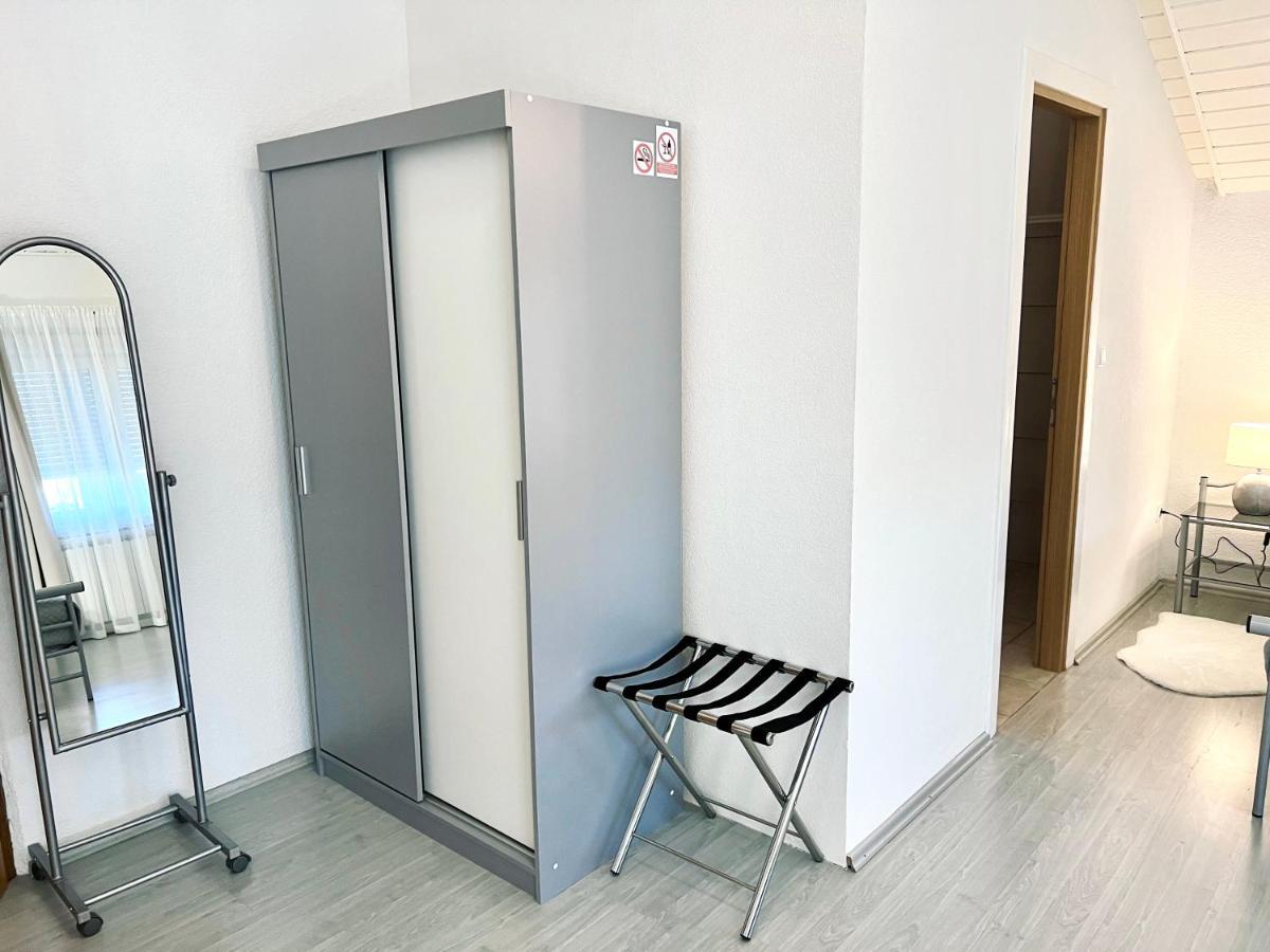 Rooms Mirabella Rakovica Ngoại thất bức ảnh