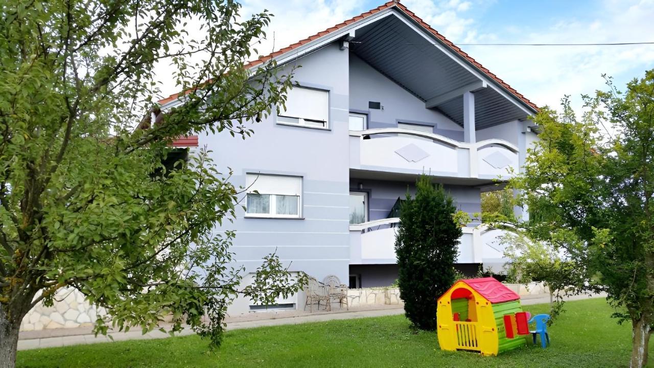 Rooms Mirabella Rakovica Ngoại thất bức ảnh